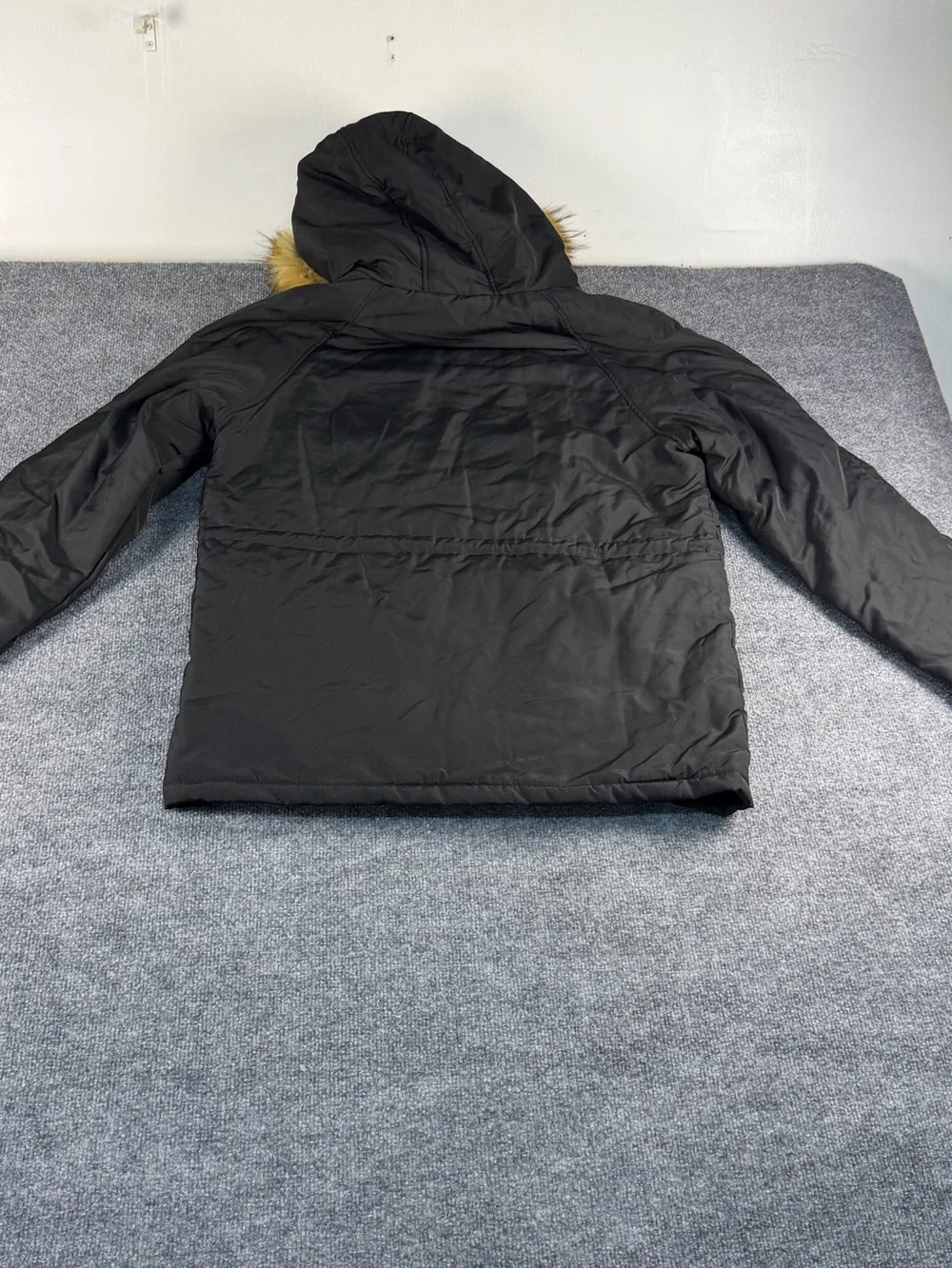 🧥 NWT Manvelous Black Parka — Fur Hood 🧥